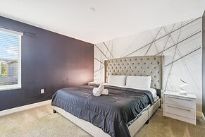 Storey Lake Getaway Pool SPA Theater