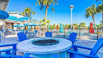 Sun-kissed 5B Poolside Paradise at Windsor Island