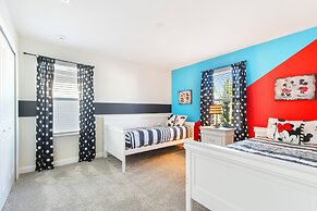 Storey Lake Resort 8br Cozy Home With Private Theater, Pool And Spa 28