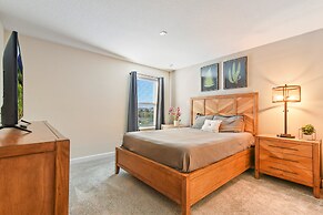 Storey Lake Resort 8br Cozy Home With Private Theater, Pool And Spa 28