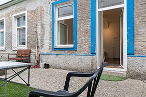 Central 3BR shared Apt. Near Rennweg