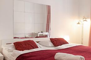 Central 3BR shared Apt. Near Rennweg