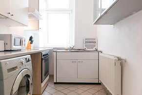 Central 3BR shared Apt. Near Rennweg