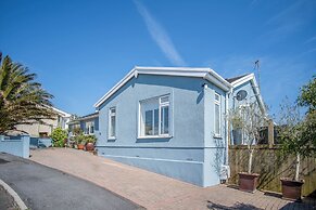 Town Heights - 3 Bedroom Holiday Home - Tenby