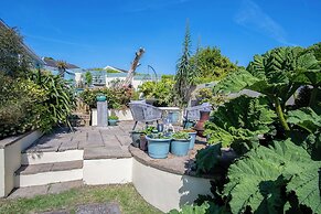 Town Heights - 3 Bedroom Holiday Home - Tenby