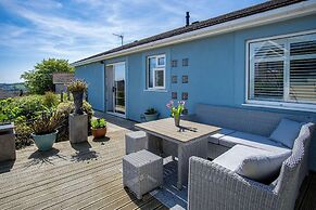 Town Heights - 3 Bedroom Holiday Home - Tenby