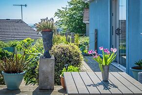 Town Heights - 3 Bedroom Holiday Home - Tenby