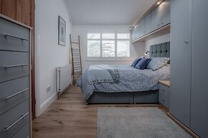 Town Heights - 3 Bedroom Holiday Home - Tenby