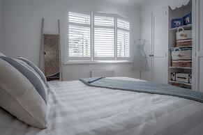 Town Heights - 3 Bedroom Holiday Home - Tenby