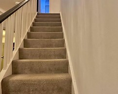 Comfy and Spacious 5-bed House in Cambridge