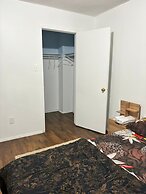 Queen room near Sheridan College