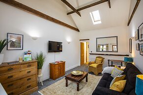 The Carriage House a Relaxing 1-bed Cottage in Ash