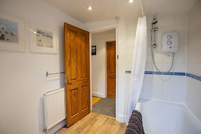 The Carriage House a Relaxing 1-bed Cottage in Ash