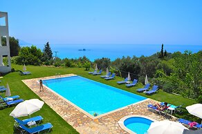 Studio Apartments With sea View and Pool - Pelekas Beach Corfu