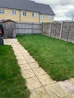 Pristine 3-bed House in Grays