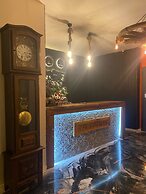 Last Point Suit Apart