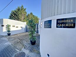 Aparts & Suites summer cascade Alvor