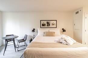 Cascade Lodge 611 - Standard Studio