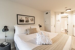 Cascade Lodge 611 - Standard Studio