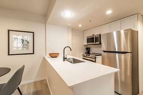 Cascade Lodge 613 One-bedroom Unit