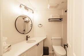 Cascade Lodge 613 One-bedroom Unit