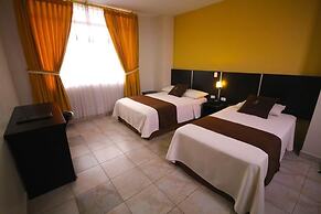 HOTEL GOLDEN VISTA