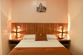 HOTEL GOLDEN VISTA