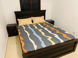 R4 Crescent Stay Colombo Apartment