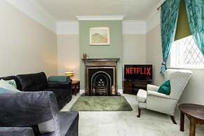 Captivating 2-bed House in Chesterfield