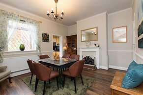 Captivating 2-bed House in Chesterfield