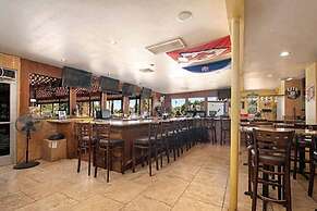 Barbara Worth Resort