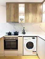 May Seven Service Apartment