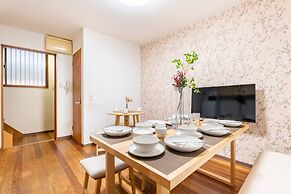 Nishi-Kujo Detached house