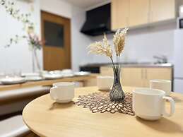 Nishi-Kujo Detached house