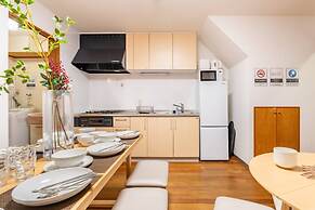 Nishi-Kujo Detached house