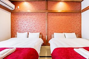 Nishi-Kujo Detached house