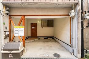 Nishi-Kujo Detached house