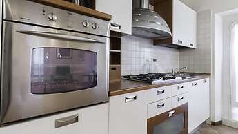 Italianway - Tadino 13 B