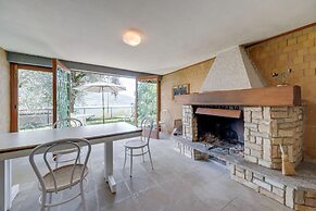 Villa Olivella in Sale Marasino