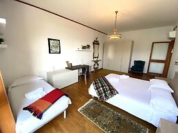 Villa Olivella in Sale Marasino