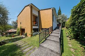 Villa Olivella in Sale Marasino