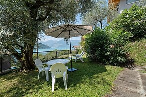 Villa Olivella in Sale Marasino