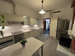Villa Olivella in Sale Marasino