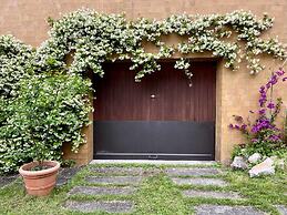 Villa Olivella in Sale Marasino