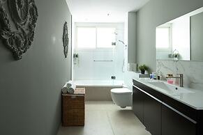 Seabreeze Serenity Haven by Sea N' Rent