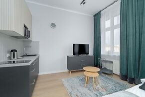 Stylish Grey Studio in Poznan by Renters