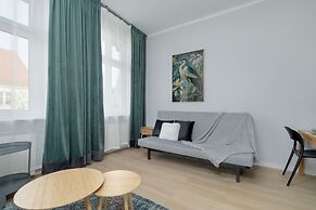 Stylish Grey Studio in Poznan by Renters