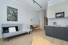 Stylish Grey Studio in Poznan by Renters