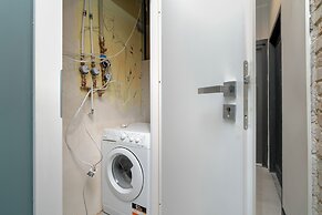 Stylish Grey Studio in Poznan by Renters