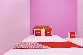 OYO 93660 New Family Hotel Syariah